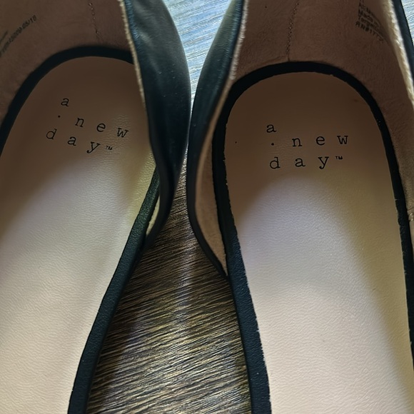 a new day d’orsay flats - Picture 4 of 6